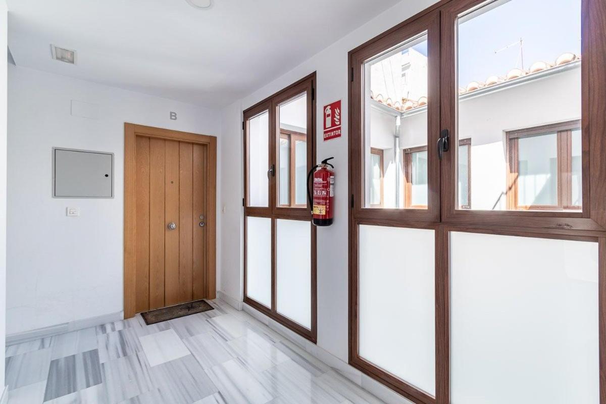 Grace - 3 Bedroom Centre Apartment *