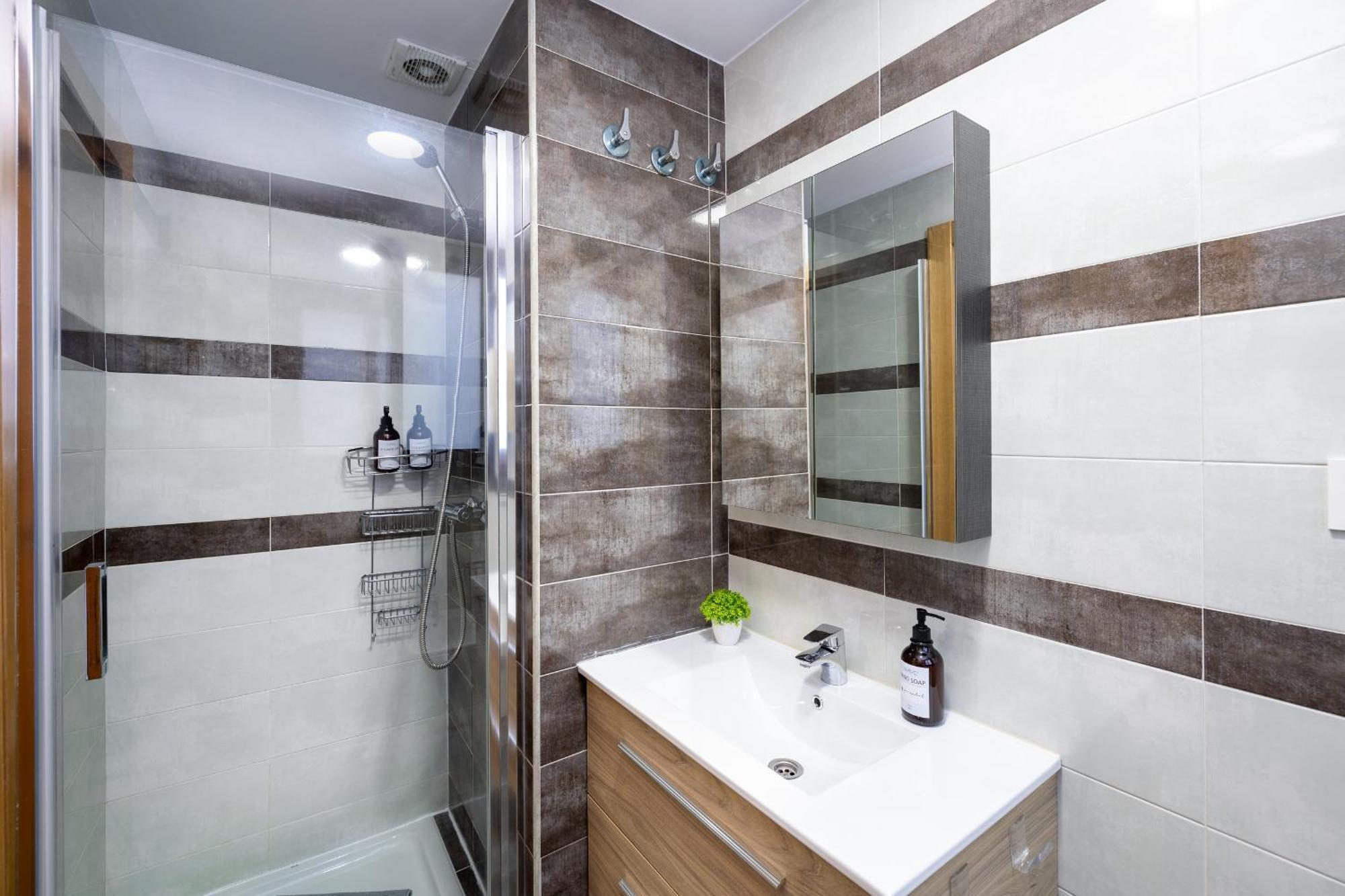 Grace - 3 Bedroom Centre