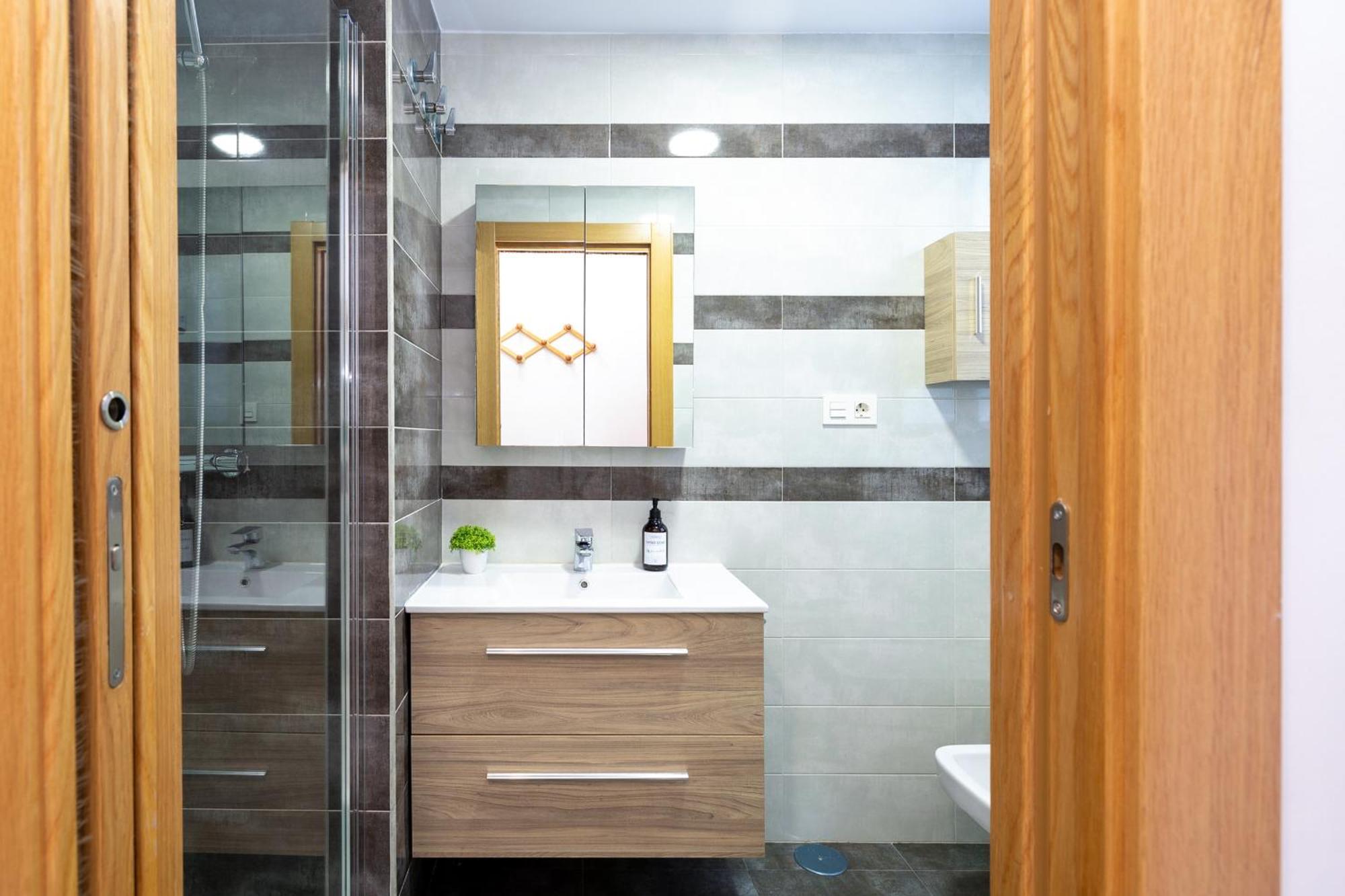 Grace - 3 Bedroom Centre Apartament *